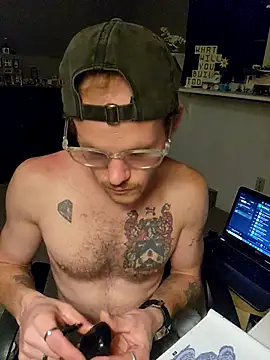 Snapshot of SoxxyNsh chatting on November 12, 2025, 3:54 am SoxxyNsh online show from November 12, 2025, 3:54 am