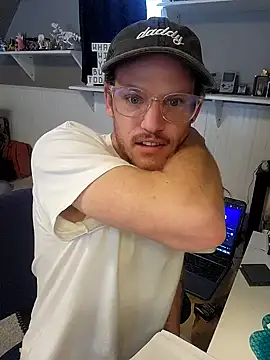 Snapshot of SoxxyNsh chatting on November 12, 2025, 6:12 pm SoxxyNsh online show from November 12, 2025, 6:12 pm