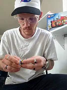 Snapshot of SoxxyNsh chatting on September 14, 2025, 5:46 pm SoxxyNsh online show from September 14, 2025, 5:46 pm