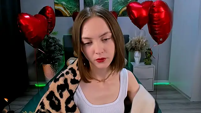 Snapshot of JesssWalker chatting on February 14, 2025, 9:53 pm JesssWalker online show from February 14, 2025, 9:53 pm