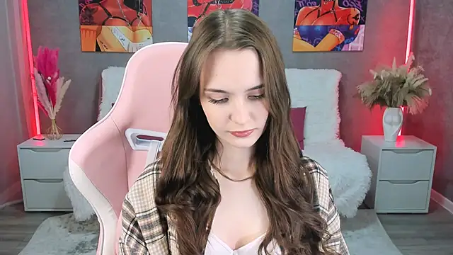 SamanthaaaWalker online show from May 3, 2026, 2:31 pm