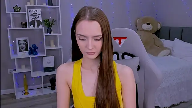 SamanthaaaWalker online show from May 10, 2026, 8:54 pm