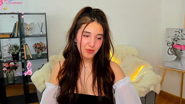 Snapshot of anna_elfi chatting on March 8, 2025, 9:50 am anna elfi online show from March 8, 2025, 9:50 am