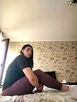 Snapshot of Rosanna_Rennie chatting on March 11, 2025, 1:34 pm Rosanna Rennie online show from March 11, 2025, 1:34 pm