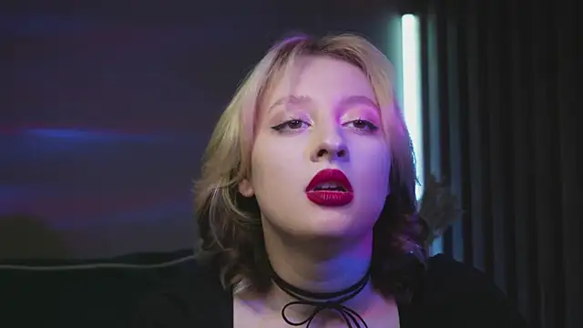 milasmiu online show from February 17, 2025, 6:17 pm