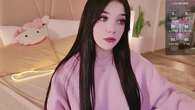 JessicaAddams online show from April 19, 2026, 1:23 pm