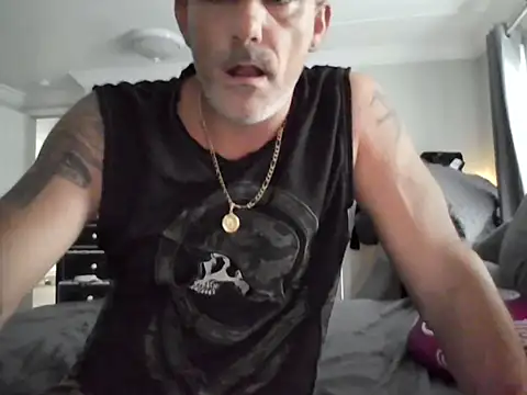 Snapshot of 1badfucka chatting on May 20, 2026, 11:35 pm 1badfucka online show from May 20, 2026, 11:35 pm