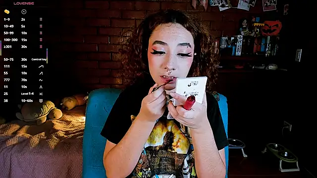 Annycolin  online show from February 5, 2026, 2:29 am