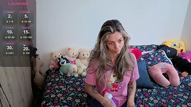 Snapshot of Princezzlove3 chatting on February 25, 2026, 1:55 pm Princezzlove3 online show from February 25, 2026, 1:55 pm