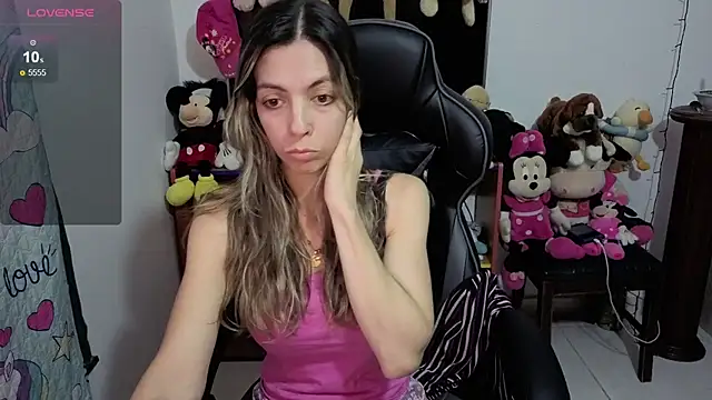 Snapshot of Princezzlove3 chatting on November 29, 2025, 7:58 pm Princezzlove3 online show from November 29, 2025, 7:58 pm