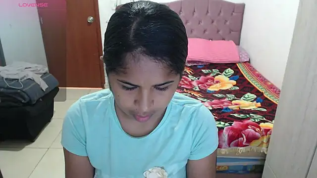 july-feria online show from November 29, 2025, 3:01 pm