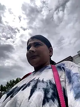 saraa franco  online show from January 15, 2026, 4:43 pm