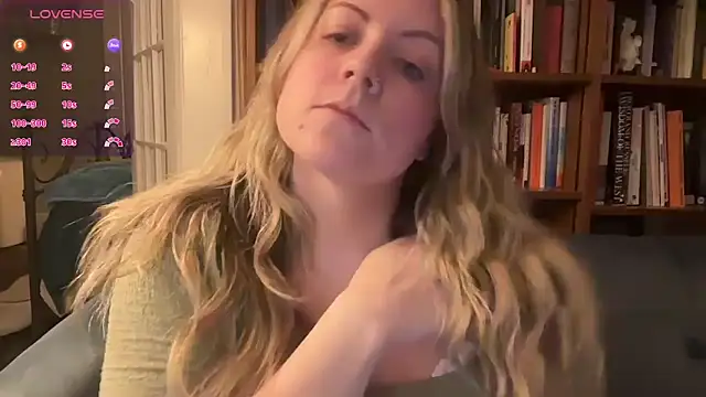 girlnextdoorjoelle online show from January 27, 2025, 5:47 am