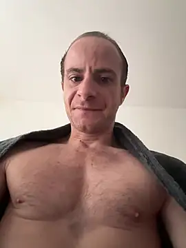 VicesVersa online show from February 28, 2025, 9:04 am