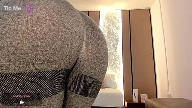 Snapshot of lilly_ass_ chatting on January 14, 2026, 12:42 pm lilly ass online show from January 14, 2026, 12:42 pm