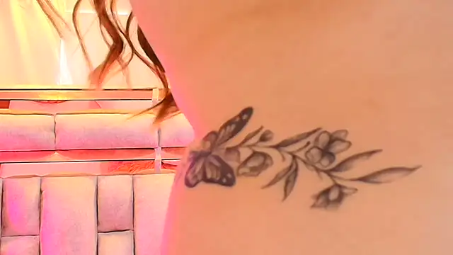 Katalina Evans online show from March 20, 2025, 3:36 pm