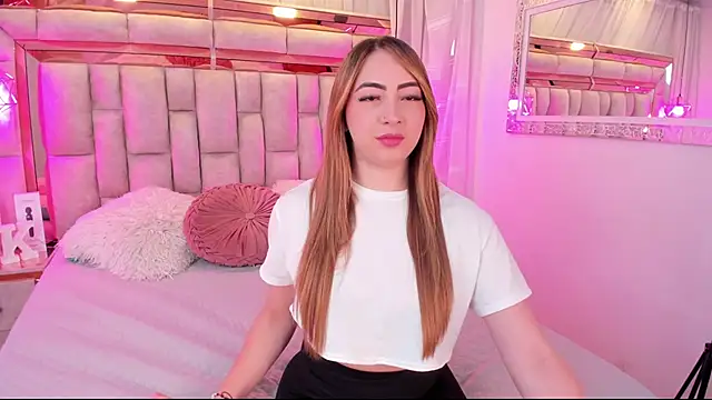 Katalina Evans online show from November 22, 2025, 10:47 am