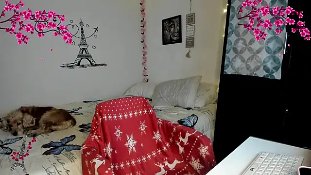 Snapshot of nataparis chatting on July 17, 2026, 12:19 am nataparis online show from July 17, 2026, 12:19 am