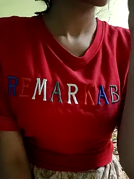 silverworm2026 online show from January 21, 2025, 5:51 pm