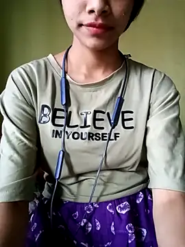 silverworm2026 online show from January 14, 2025, 12:35 pm