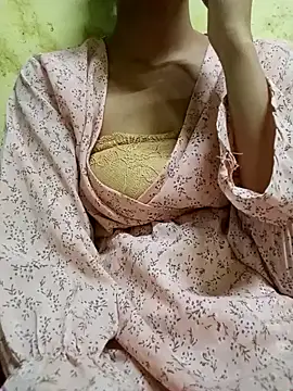 silverworm2026 online show from February 13, 2025, 3:45 pm