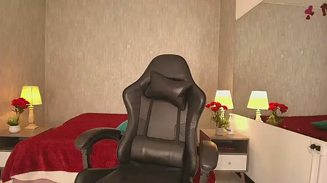 victoriapalmerfg online show from April 8, 2026, 3:52 am