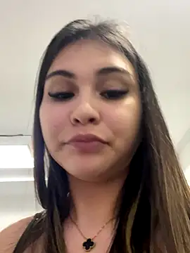 Snapshot of Aitana_Hilton_ chatting on October 4, 2025, 11:45 am Aitana Hilton online show from October 4, 2025, 11:45 am