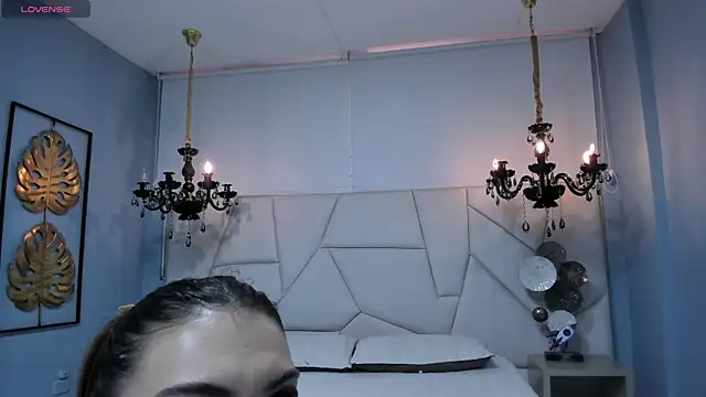 Snapshot of Aitana_Hilton_ chatting on September 19, 2025, 12:09 pm Aitana Hilton online show from September 19, 2025, 12:09 pm