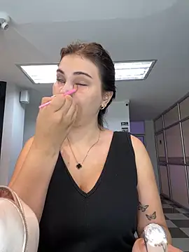 Snapshot of Aitana_Hilton_ chatting on March 22, 2025, 11:42 am Aitana Hilton online show from March 22, 2025, 11:42 am