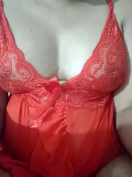 nikkibenza online show from April 1, 2026, 7:55 pm