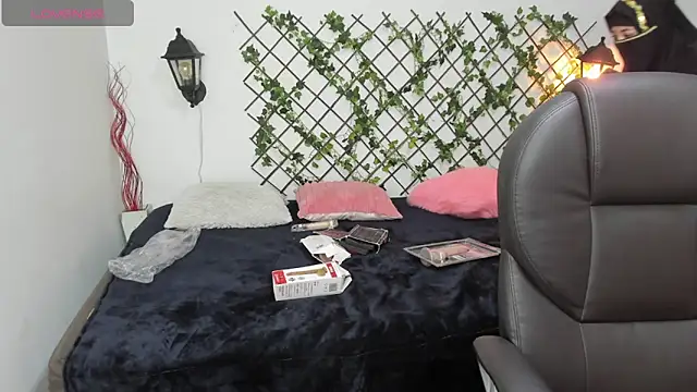 zahra Jalid online show from October 22, 2025, 9:24 pm