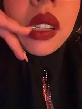 zahra Jalid online show from May 15, 2026, 10:52 pm