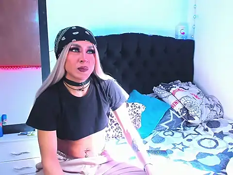 Snapshot of Georgina_Giio chatting on September 21, 2025, 8:47 pm Georgina Giio online show from September 21, 2025, 8:47 pm