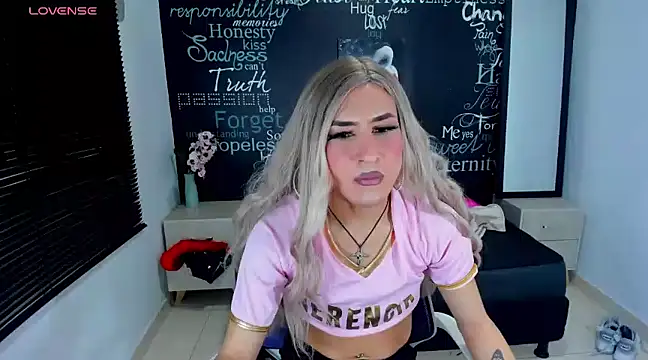 Snapshot of Georgina_Giio chatting on January 29, 2025, 9:01 am Georgina Giio online show from January 29, 2025, 9:01 am