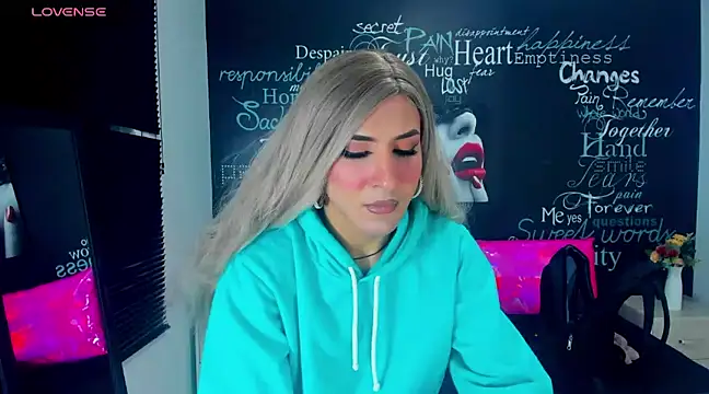 Snapshot of Georgina_Giio chatting on February 4, 2025, 8:24 am Georgina Giio online show from February 4, 2025, 8:24 am