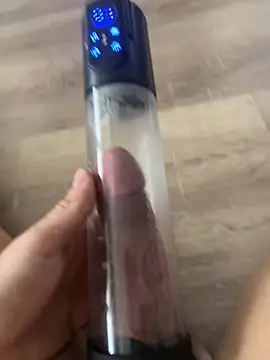 Snapshot of adictocm28 chatting on October 11, 2025, 10:27 am adictocm28 online show from October 11, 2025, 10:27 am