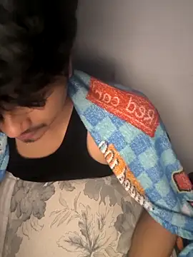 Snapshot of kaif_220 chatting on November 15, 2025, 4:22 pm kaif 220 online show from November 15, 2025, 4:22 pm