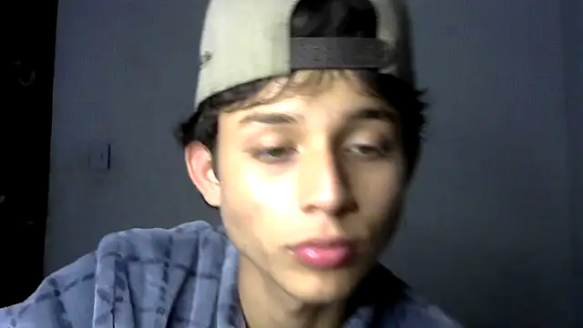 Snapshot of Sm1thXx chatting on March 23, 2025, 4:49 am Sm1thXx online show from March 23, 2025, 4:49 am