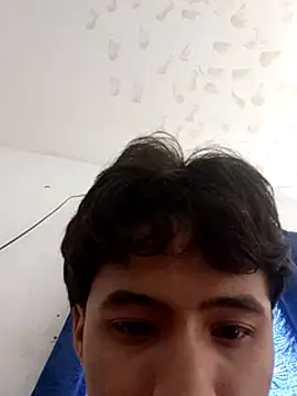 Snapshot of Sm1thXx chatting on February 8, 2025, 4:57 pm Sm1thXx online show from February 8, 2025, 4:57 pm