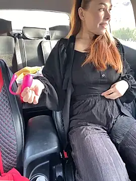 Snapshot of Kelley_Allie chatting on October 28, 2025, 6:01 am Kelley Allie online show from October 28, 2025, 6:01 am