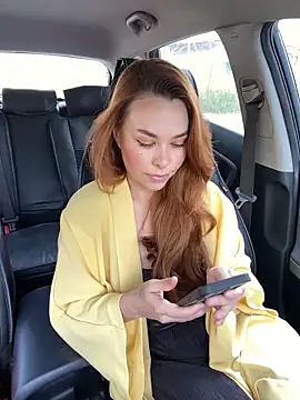 Snapshot of Kelley_Allie chatting on November 20, 2025, 7:53 am Kelley Allie online show from November 20, 2025, 7:53 am