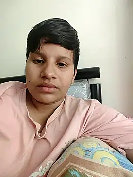 Mumbaigirl17 online show from November 11, 2025, 7:58 am