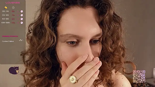 Snapshot of Leya_Curly chatting on September 14, 2025, 1:33 pm Leya Curly online show from September 14, 2025, 1:33 pm