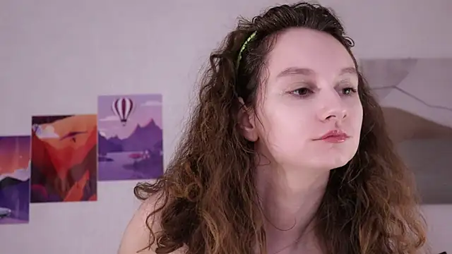 Snapshot of Leya_Curly chatting on May 27, 2026, 10:00 am Leya Curly online show from May 27, 2026, 10:00 am