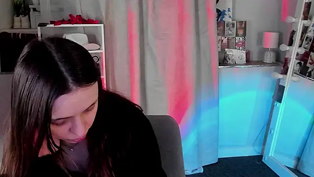 Sahara Shields online show from April 15, 2026, 9:37 am