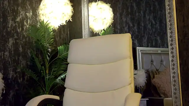 KeylaBlair online show from November 23, 2025, 8:19 pm