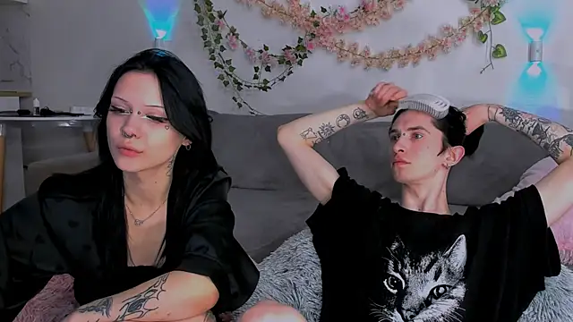 LadyTrep online show from April 10, 2026, 7:43 pm