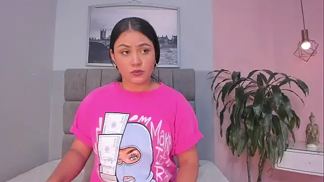 Snapshot of janna_lopez_ chatting on November 12, 2025, 10:52 am janna lopez online show from November 12, 2025, 10:52 am