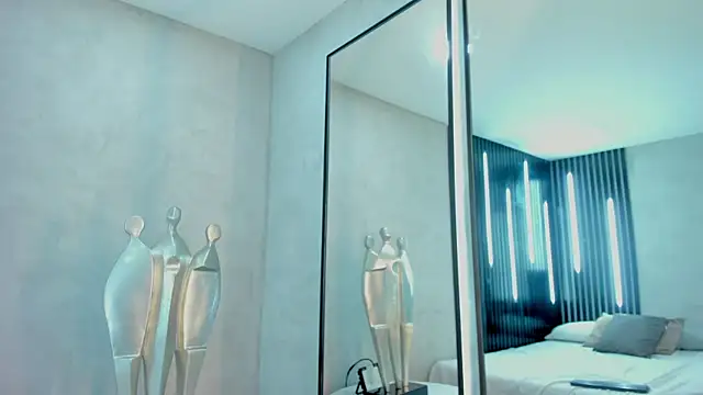 Snapshot of Stefanyduque1 chatting on November 12, 2025, 1:04 pm Stefanyduque1 online show from November 12, 2025, 1:04 pm