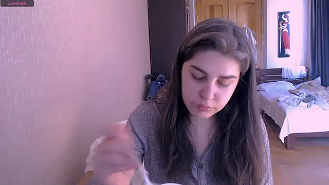 Snapshot of _Roselina_ chatting on March 15, 2025, 9:41 am Roselina online show from March 15, 2025, 9:41 am